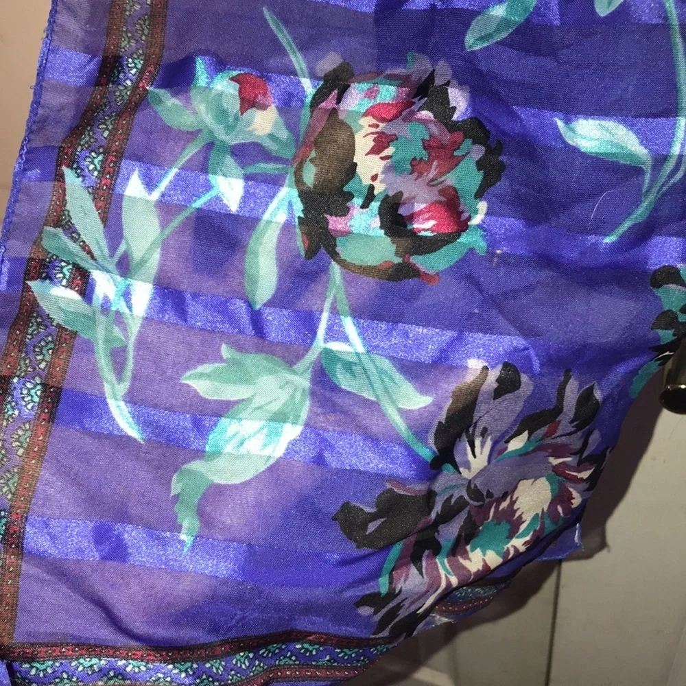 Women’s Sheer Floral Blue Scarf